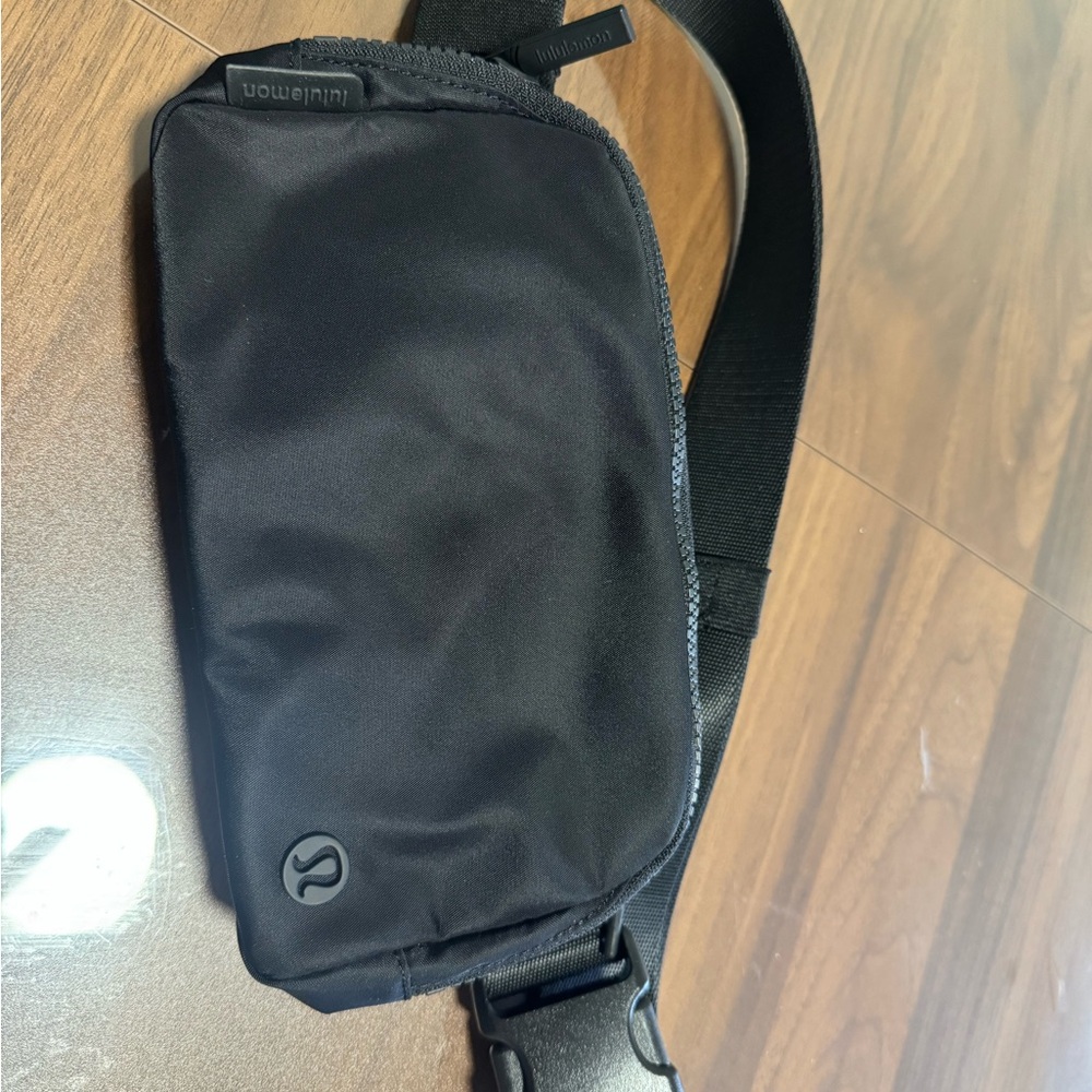 lululemon athletica Black Crossbody Sling Bag